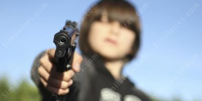 enfant avec arme à feu films